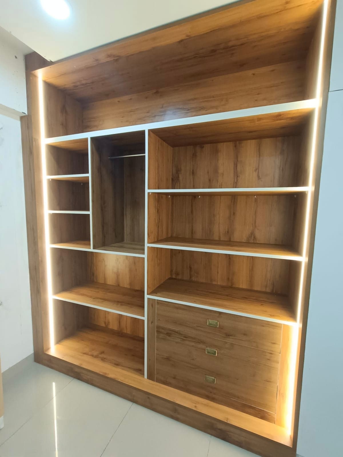 Display Storage Unit